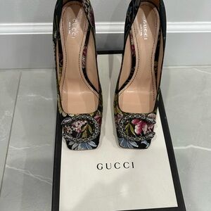 Gucci Women's Black Floral Heels